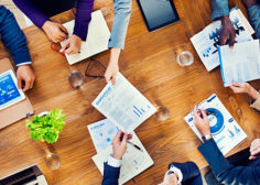 https://job.japanrecruitment.co.jp/wp-content/uploads/2015/11/meeting-with-stats-236x168.jpg